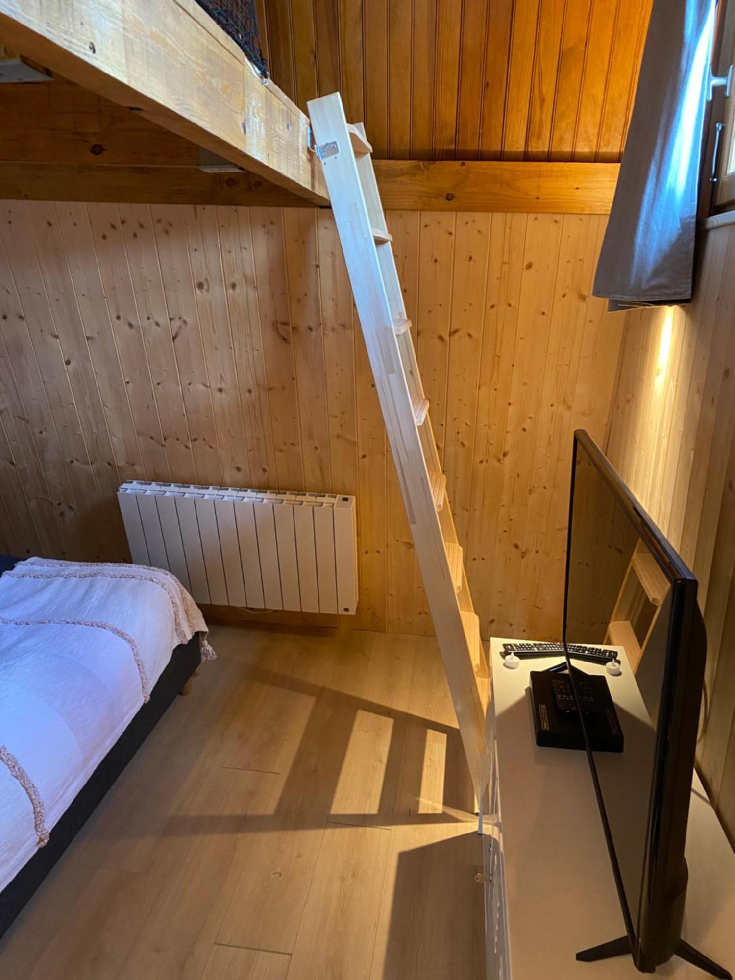 Bel Appartement Type Chalet Avec Balneo Et Jardin Греольєр Екстер'єр фото